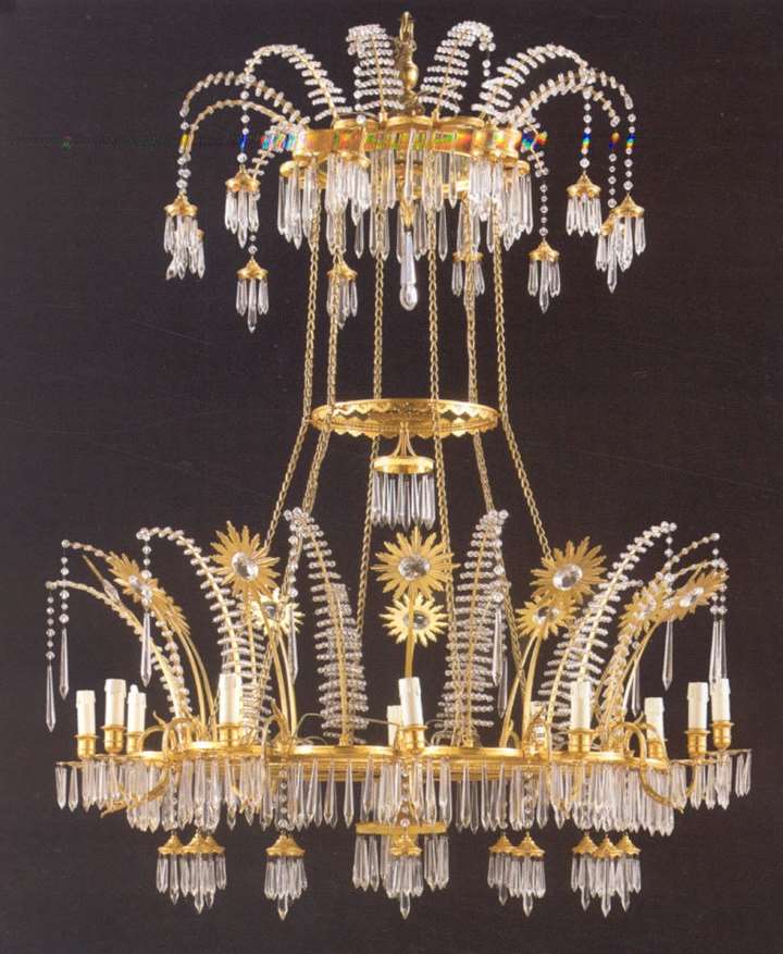 A large Russian "Lustre à pampilles"